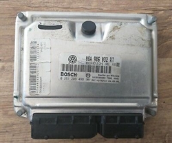 Resim 06A906032RA 0261208499 VW SEAT SKODA AUDİ MOTOR BEYNİ