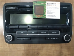 Resim 1K0035164F VW PASSAT JETTA RADYO CD ÇALAR PANEL