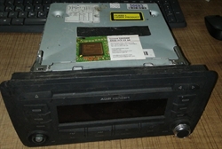 Resim 8P0035186L AUDI A4 RADIO CD PLAYER